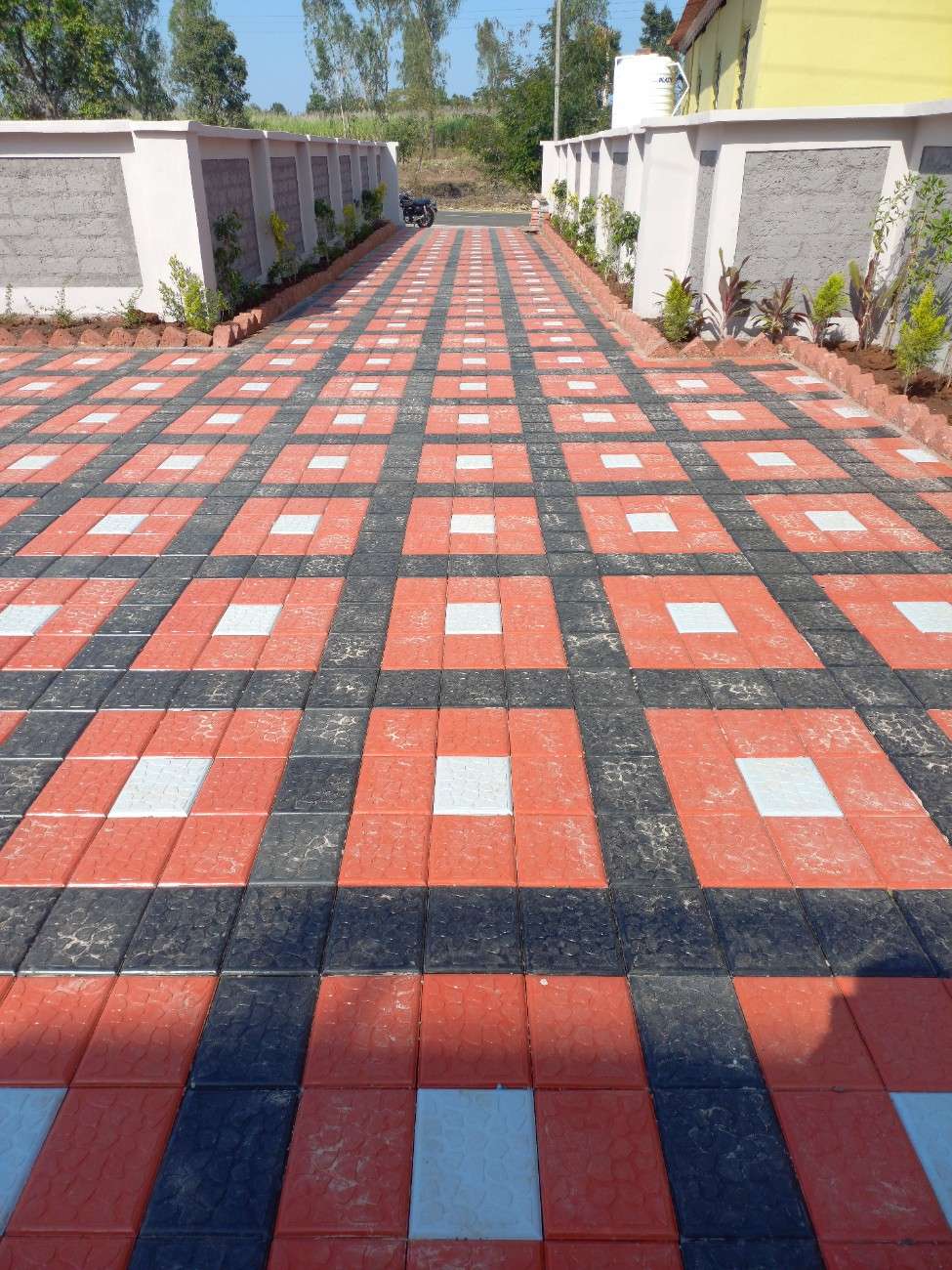 Private Bunglow Courtyard pattern